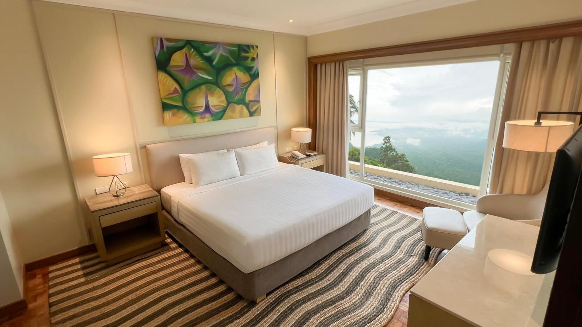 Taal Vista Hotel Tagaytay City Bagian luar foto Deluxe Ocean View