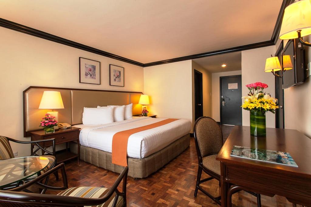 Taal Vista Hotel Tagaytay City Ruang foto Deluxe Room